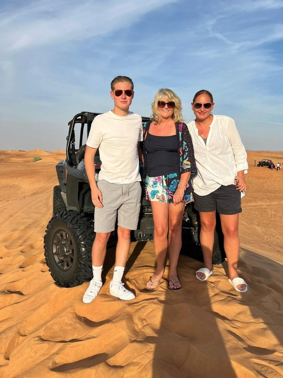 4 Seater Polaris Buggy Desert Safari Dubai