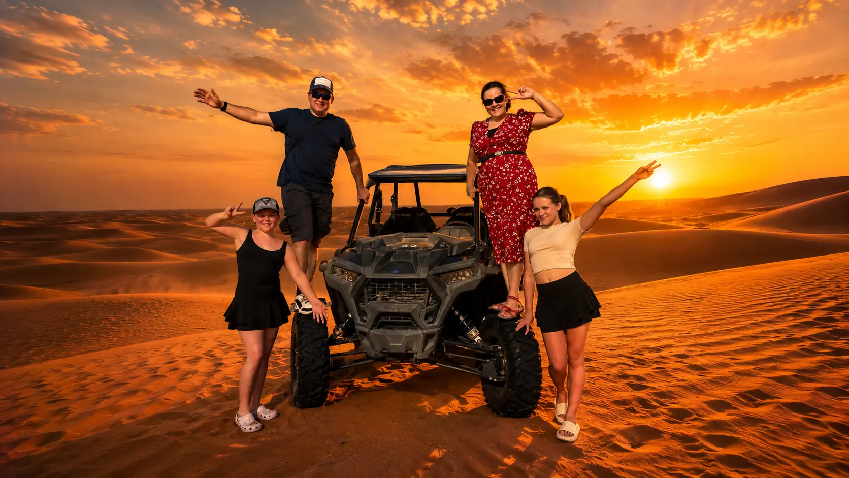 4 Seater Polaris Buggy Desert Safari Dubai